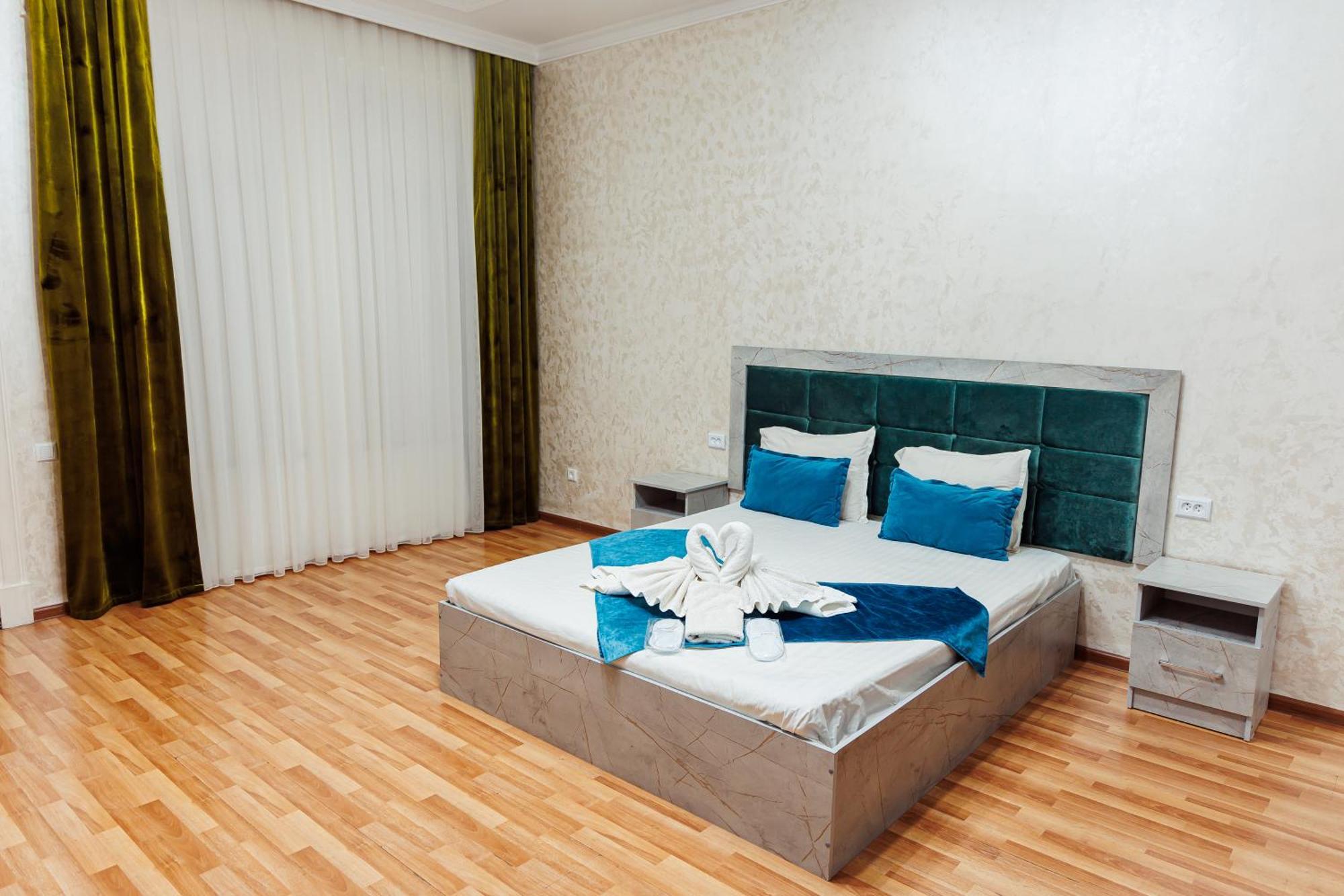 Art Inn Hotel Tasjkent Buitenkant foto