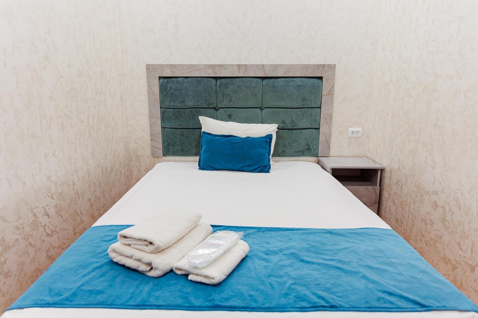 Art Inn Hotel Tasjkent Buitenkant foto